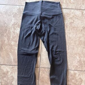 High-Waist Black Lulu Signature Align Leggings Sz 6
